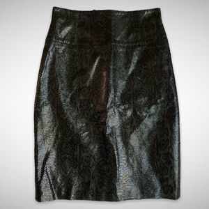 ESCADA Vintage Pigskin Leather Snakeskin Print Black Pencil Skirt, US size 6